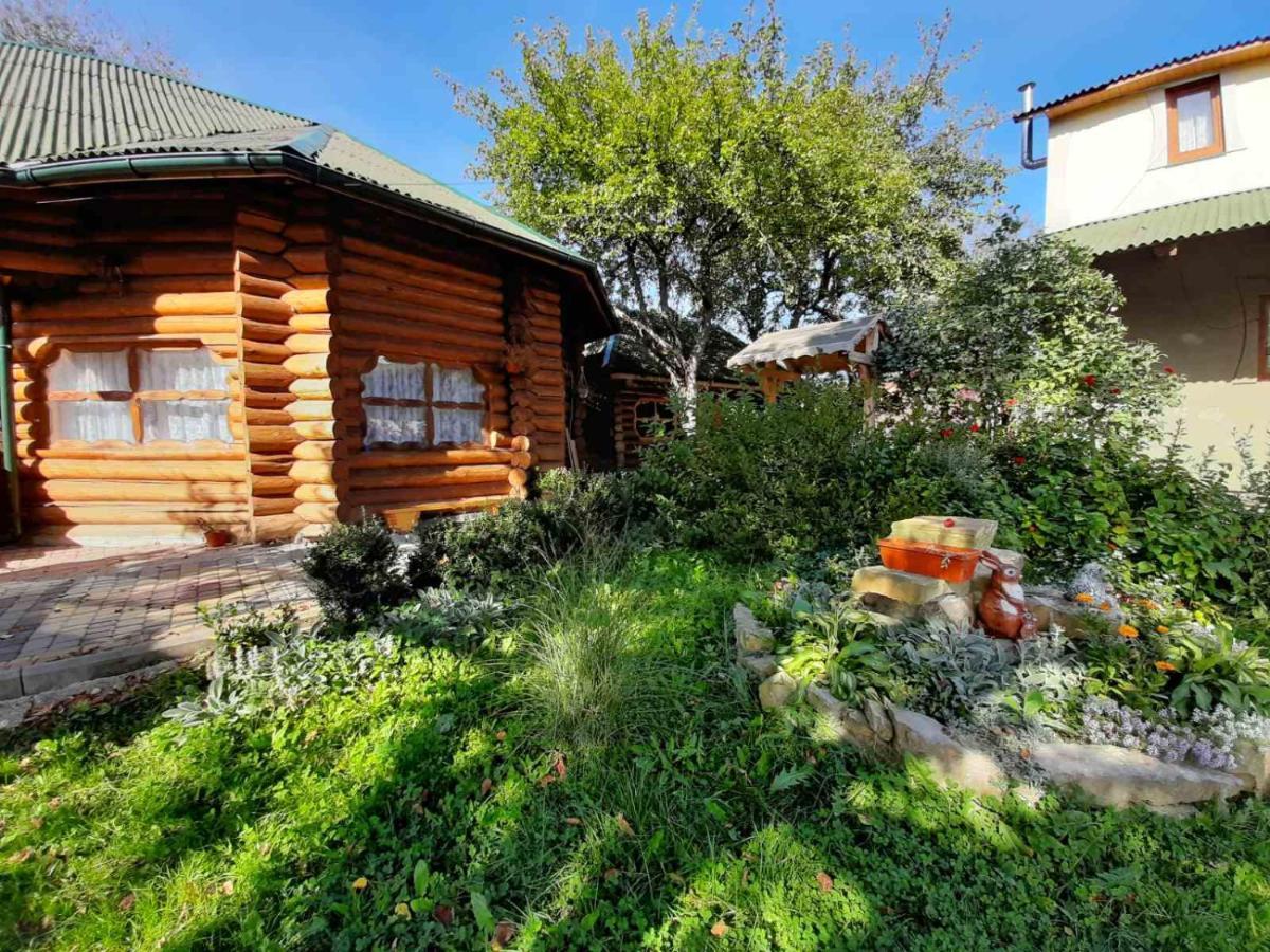 Villa Прутець Mykulychyn Esterno foto