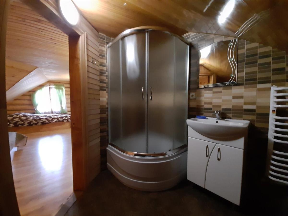 Villa Прутець Mykulychyn Esterno foto