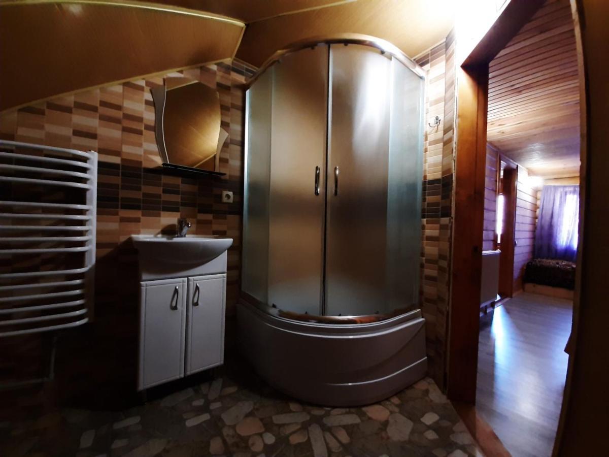 Villa Прутець Mykulychyn Esterno foto