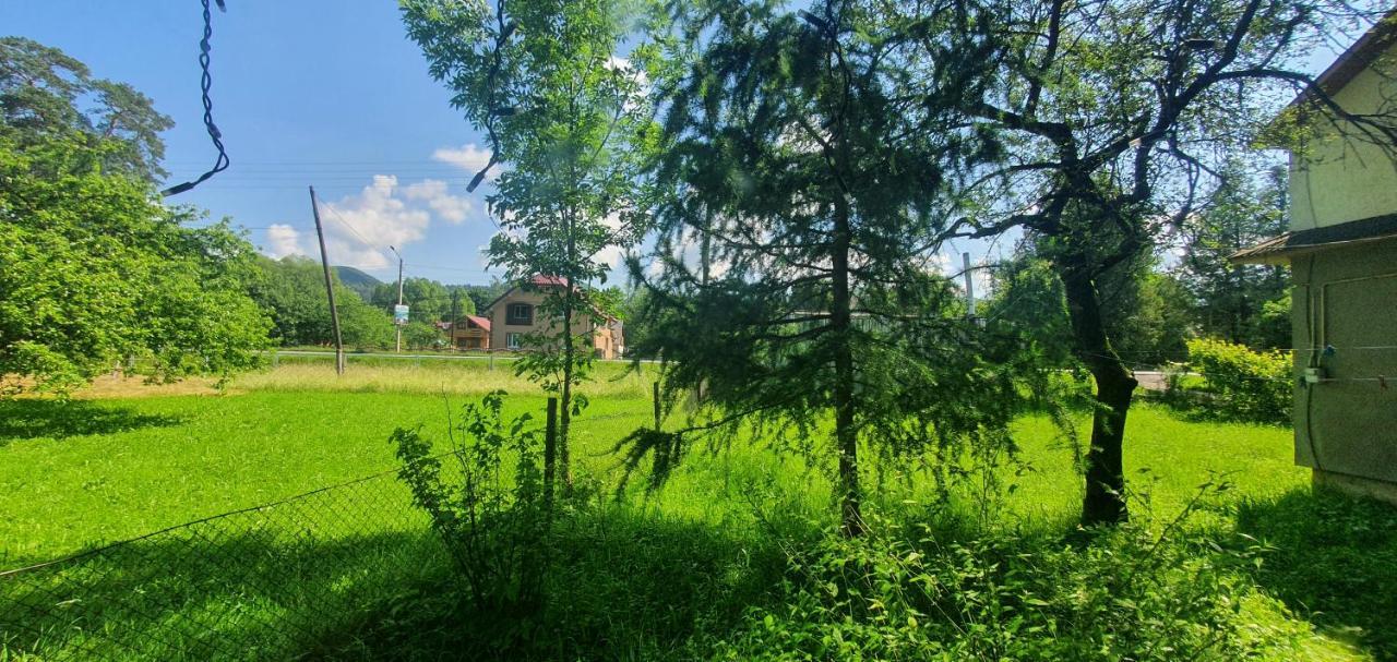 Villa Прутець Mykulychyn Esterno foto